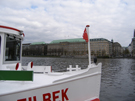 Bild am Alsteranleger vor Hapag Lloyd